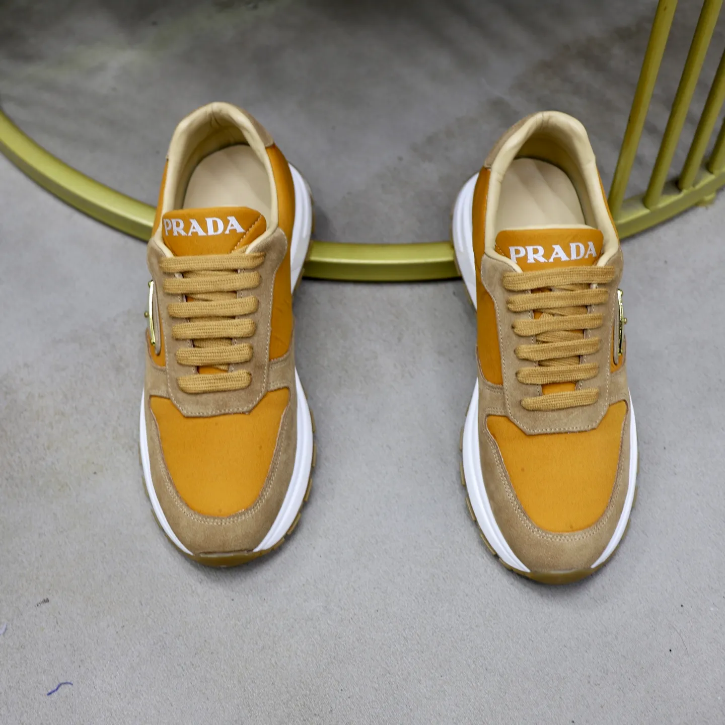 Men's shoes 💰462💰🙅‍♂️🙅‍♂️🙅‍♂️ Brand: PRADA Standard code: 38–44 (45 can be customized) Grade: Same as the official website Material: Original cowhide fabric Comfortable sheepskin lining Lightweight and wear-resistant outsole Style category: Men's fashionable casual shoes and boots Running sneakers Distinguished luxury brand elements Top luxury Color: actual picture color
